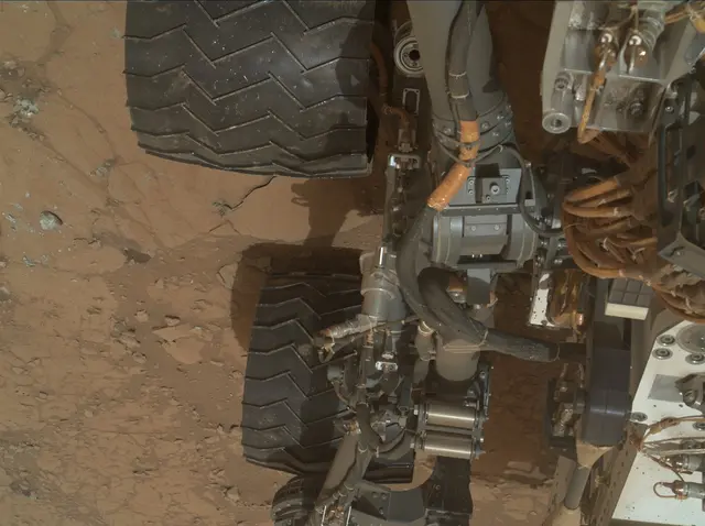 Sol 177: Mars Hand Lens Imager (MAHLI)