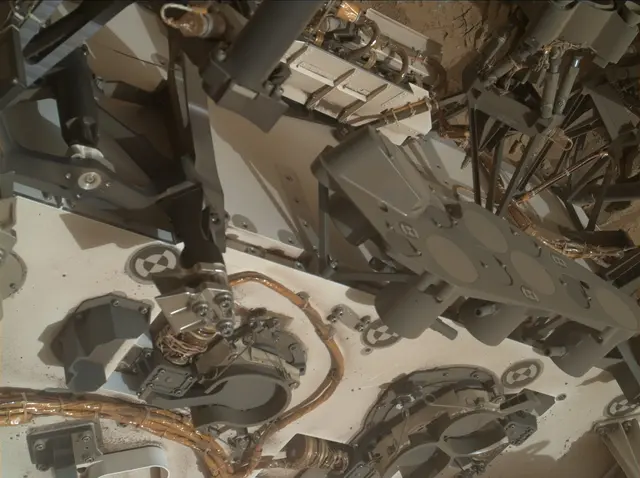 Sol 177: Mars Hand Lens Imager (MAHLI)