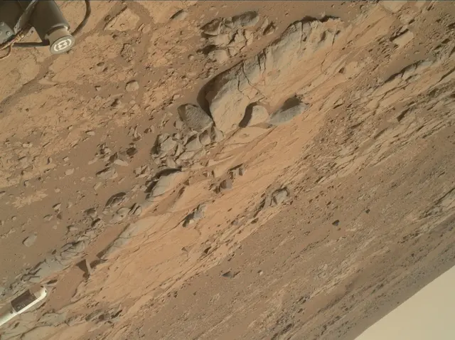 Sol 177: Mars Hand Lens Imager (MAHLI)