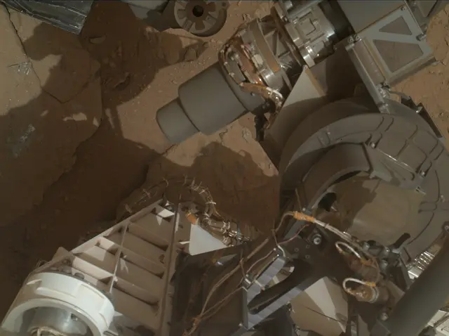 Sol 177: Mars Hand Lens Imager (MAHLI)