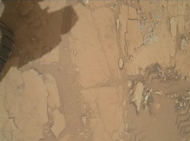 Sol 177: Mars Hand Lens Imager (MAHLI)