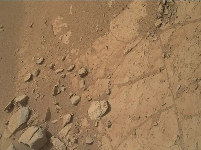Sol 177: Mars Hand Lens Imager (MAHLI)
