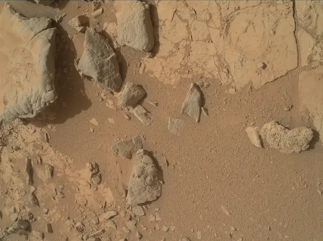 Sol 177: Mars Hand Lens Imager (MAHLI)