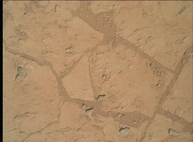 Sol 179: Mars Hand Lens Imager (MAHLI)