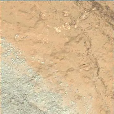 Sol 180: Mars Hand Lens Imager (MAHLI)