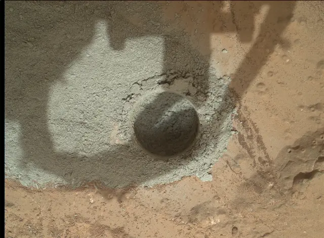 Sol 180: Mars Hand Lens Imager (MAHLI)