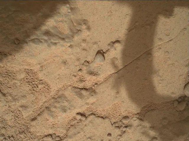 Sol 181: Mars Hand Lens Imager (MAHLI)