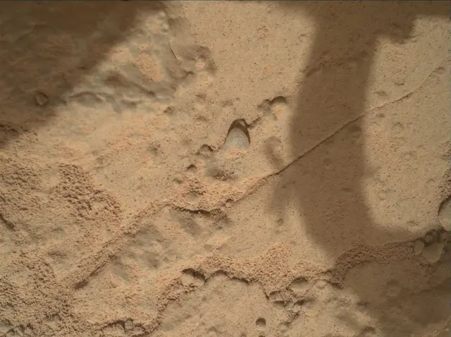 Sol 181: Mars Hand Lens Imager (MAHLI)