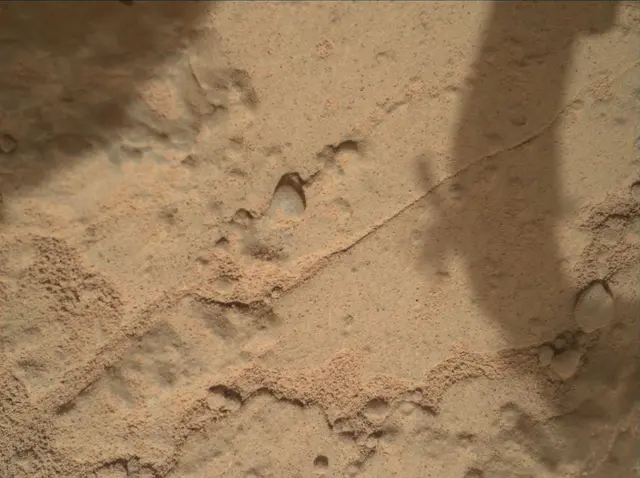Sol 181: Mars Hand Lens Imager (MAHLI)