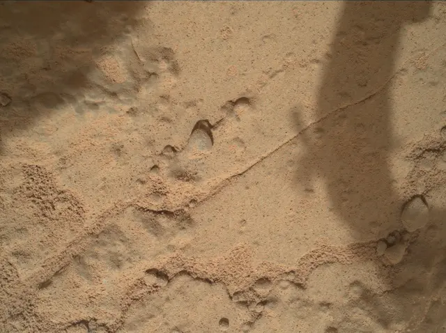 Sol 181: Mars Hand Lens Imager (MAHLI)