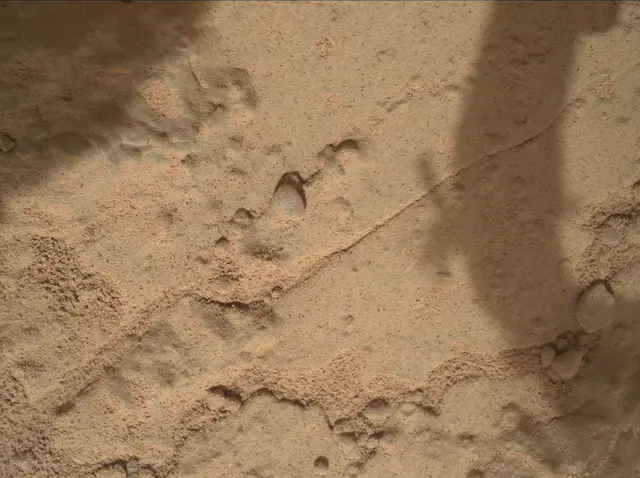 Sol 181: Mars Hand Lens Imager (MAHLI)