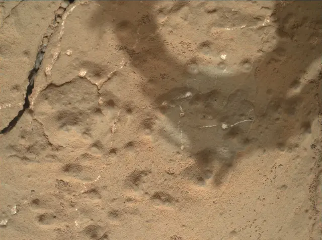 Sol 181: Mars Hand Lens Imager (MAHLI)