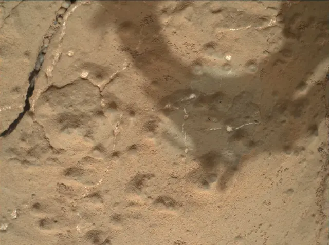 Sol 181: Mars Hand Lens Imager (MAHLI)
