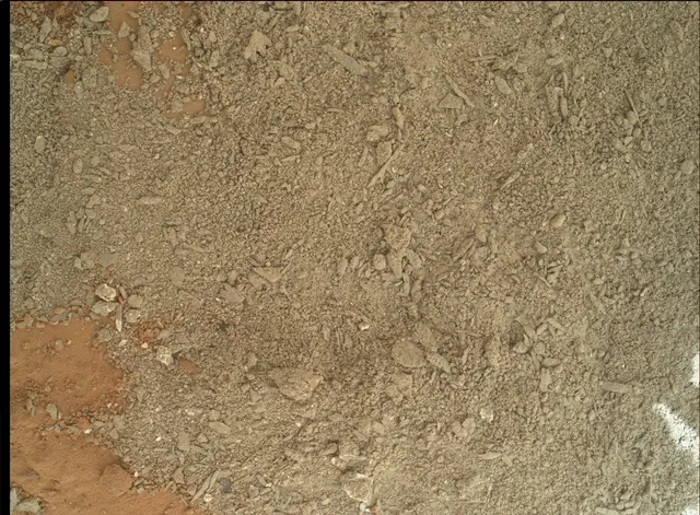 Sol 182: Mars Hand Lens Imager (MAHLI)