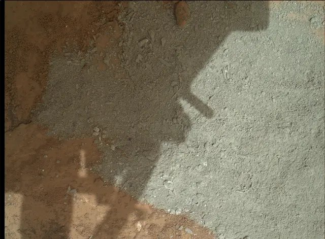 Sol 182: Mars Hand Lens Imager (MAHLI)