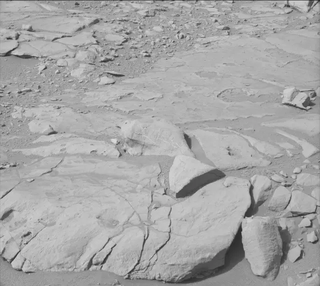 Sol 184: Mast Camera (Mastcam)