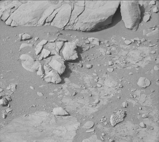 Sol 184: Mast Camera (Mastcam)