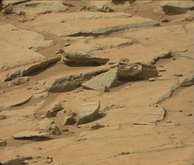 Sol 186: Mast Camera (Mastcam)