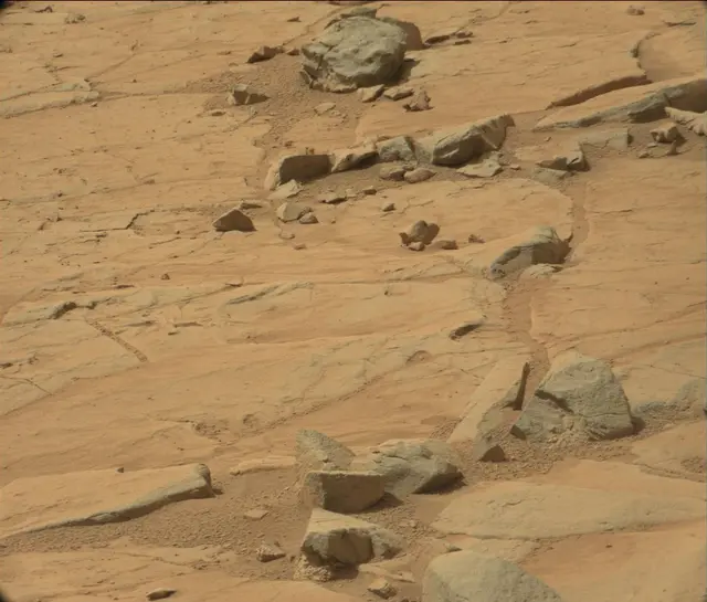 Sol 186: Mast Camera (Mastcam)