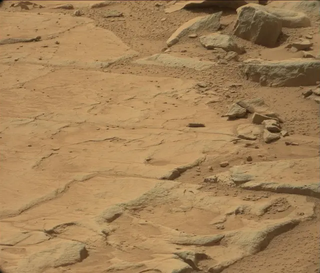 Sol 186: Mast Camera (Mastcam)