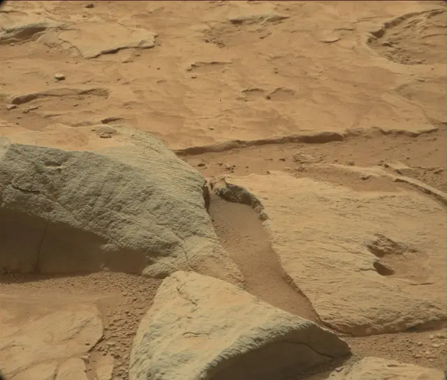 Sol 186: Mast Camera (Mastcam)