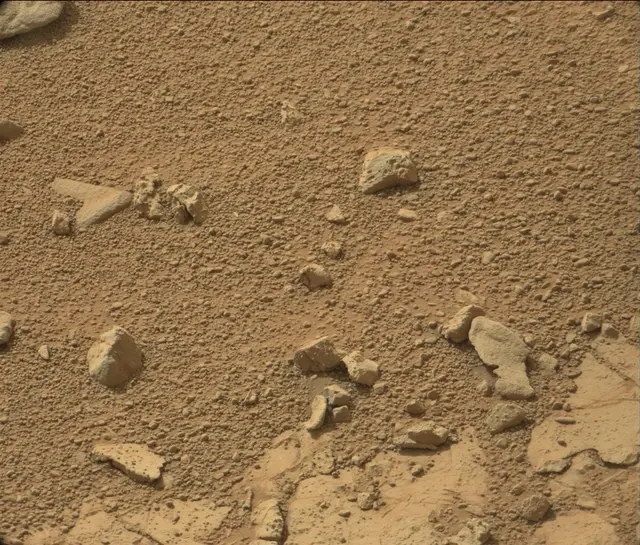 Sol 186: Mast Camera (Mastcam)