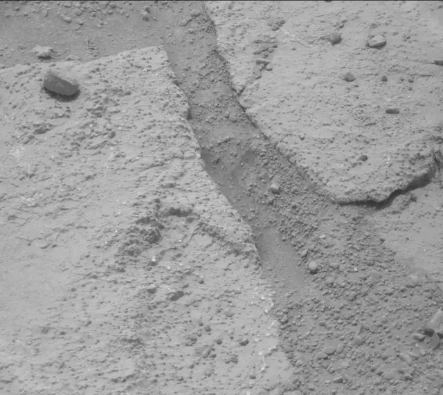 Sol 189: Mast Camera (Mastcam)