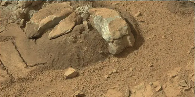 Sol 192: Mast Camera (Mastcam)