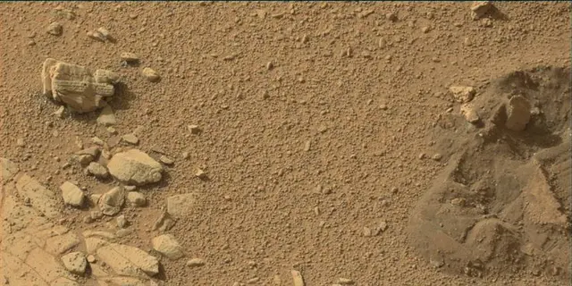 Sol 192: Mast Camera (Mastcam)