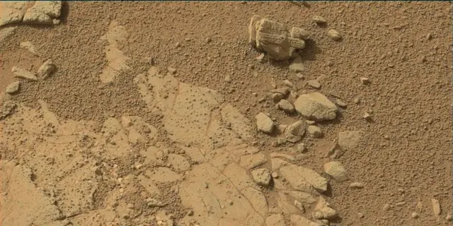 Sol 192: Mast Camera (Mastcam)