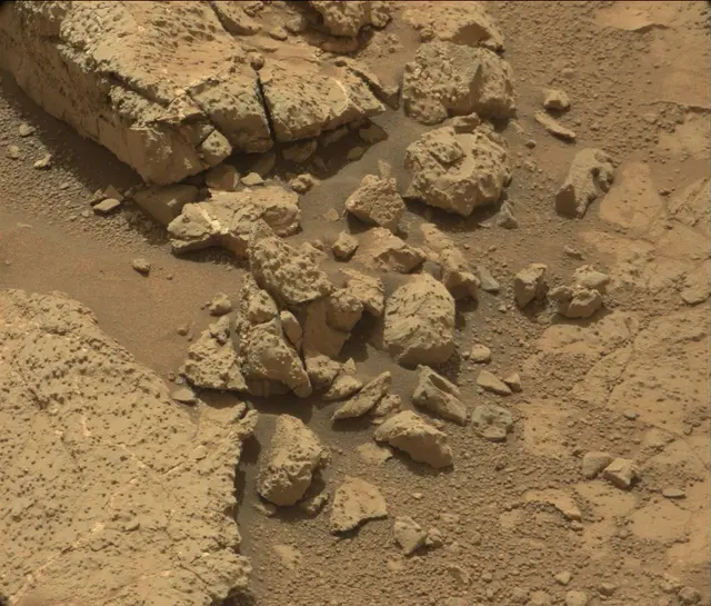 Sol 192: Mast Camera (Mastcam)
