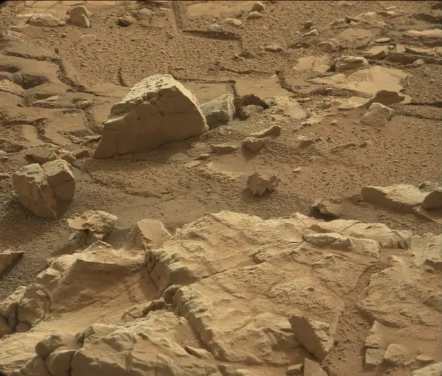 Sol 198: Mast Camera (Mastcam)