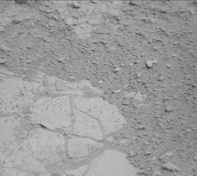 Sol 200: Mast Camera (Mastcam)