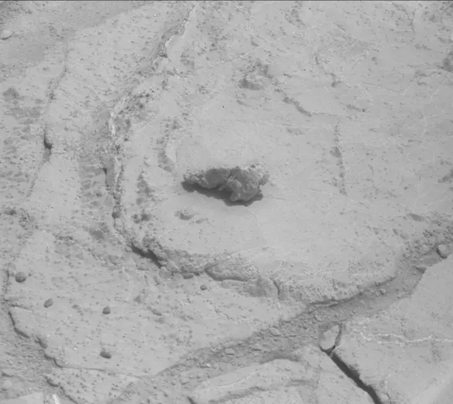 Sol 233: Mast Camera (Mastcam)