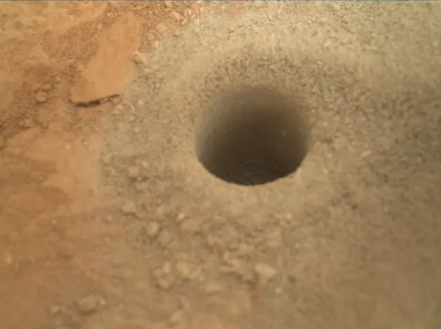 Sol 270: Mars Hand Lens Imager (MAHLI)