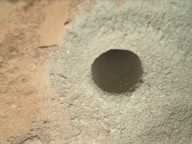 Sol 270: Mars Hand Lens Imager (MAHLI)