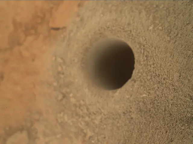 Sol 270: Mars Hand Lens Imager (MAHLI)