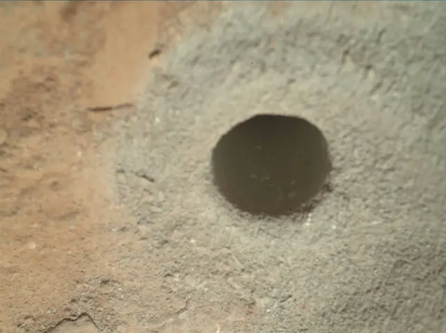 Sol 270: Mars Hand Lens Imager (MAHLI)