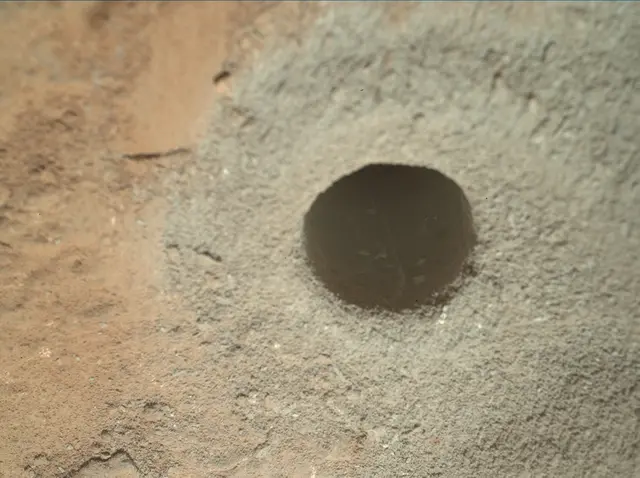 Sol 270: Mars Hand Lens Imager (MAHLI)