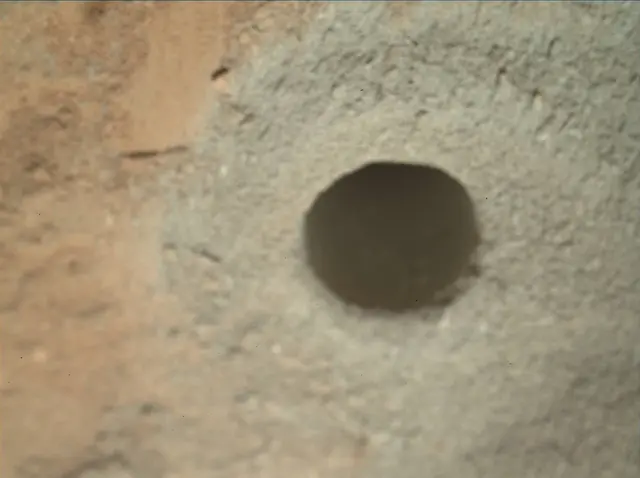 Sol 270: Mars Hand Lens Imager (MAHLI)