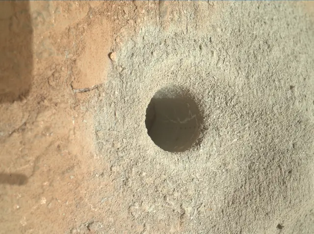 Sol 270: Mars Hand Lens Imager (MAHLI)