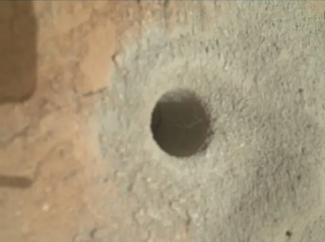 Sol 270: Mars Hand Lens Imager (MAHLI)