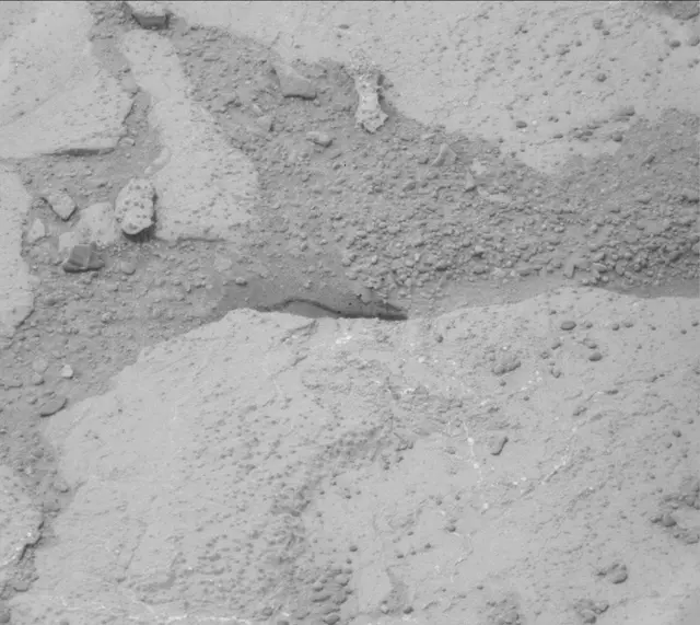 Sol 271: Mast Camera (Mastcam)