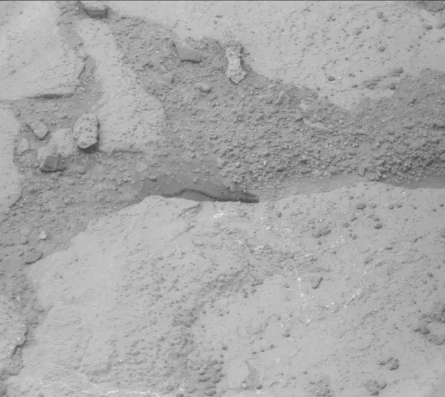 Sol 271: Mast Camera (Mastcam)