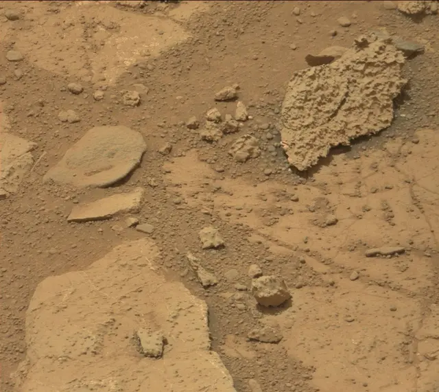 Sol 271: Mast Camera (Mastcam)