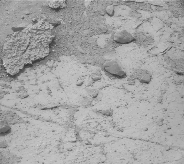 Sol 271: Mast Camera (Mastcam)