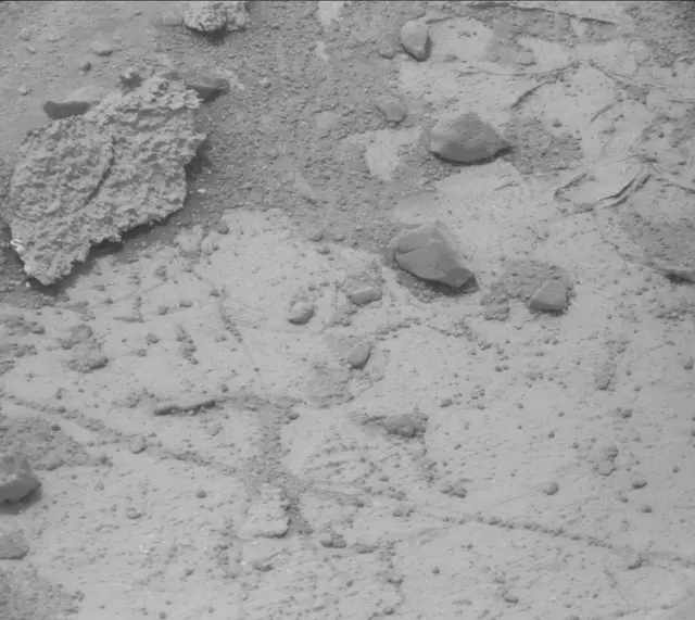 Sol 271: Mast Camera (Mastcam)