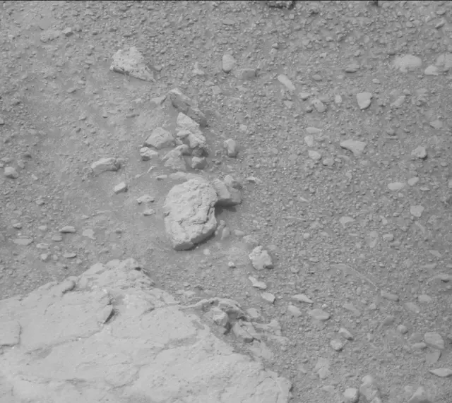Sol 271: Mast Camera (Mastcam)