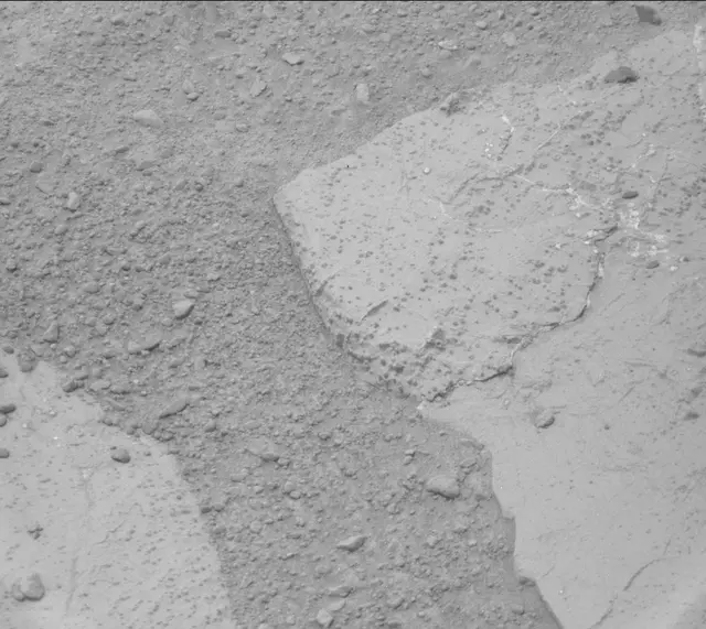 Sol 271: Mast Camera (Mastcam)