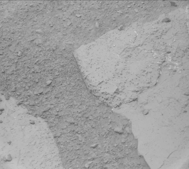 Sol 271: Mast Camera (Mastcam)